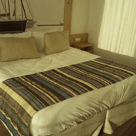 Davia 3* LʼÎle-Rousse