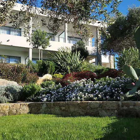 Davia LʼÎle-Rousse