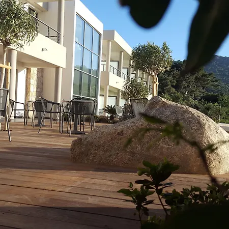 Davia 3* LʼÎle-Rousse