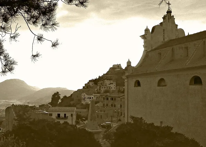 Davia LʼÎle-Rousse