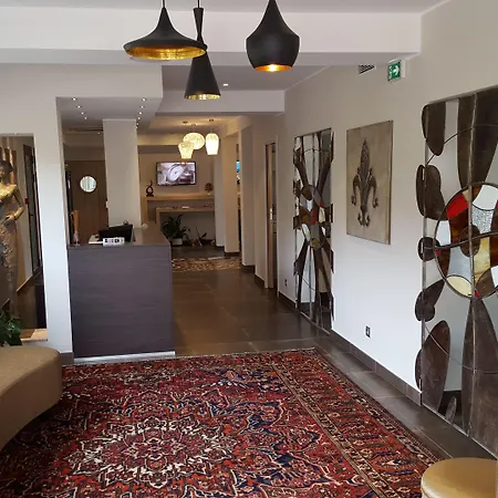 Davia 3* LʼÎle-Rousse