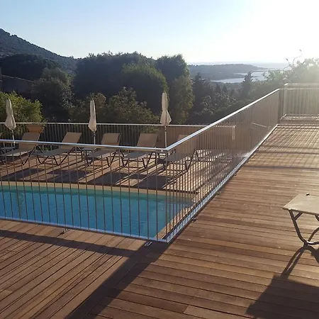 Davia Ξενοδοχείο
