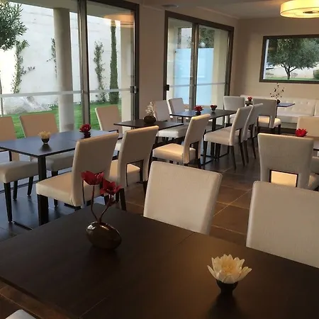 Davia Hotell LʼÎle-Rousse