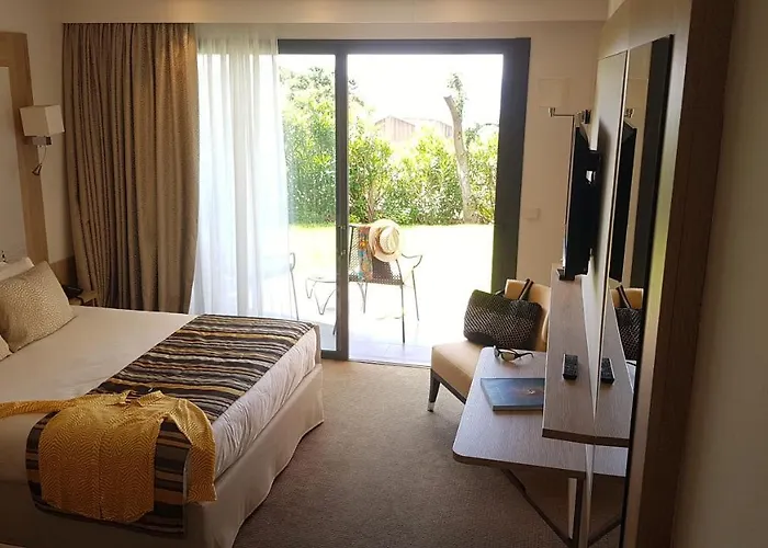 Davia LʼÎle-Rousse