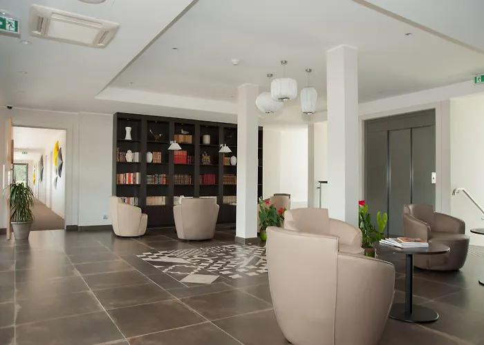 Otel Davia 3*