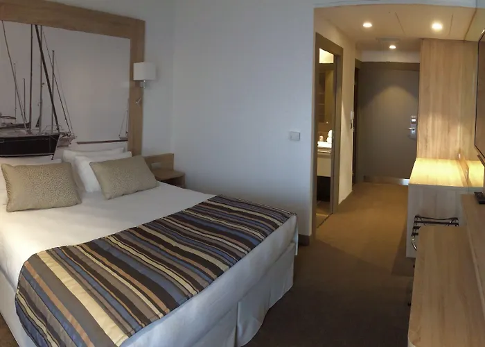 Davia LʼÎle-Rousse