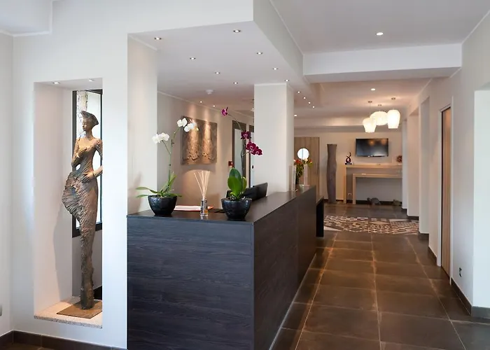 Davia 3* LʼÎle-Rousse